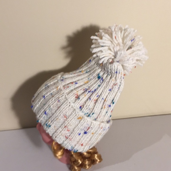 Hand Knit Child’s Winter Hat & Mittens Unisex Hand Crafted - Picture 4 of 13